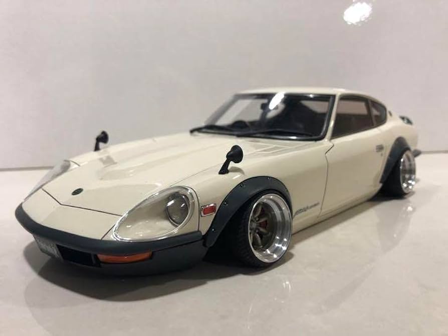 1/18 フェアレディ240ZGカスタム希少車 1/18 フェアレディ240ZG