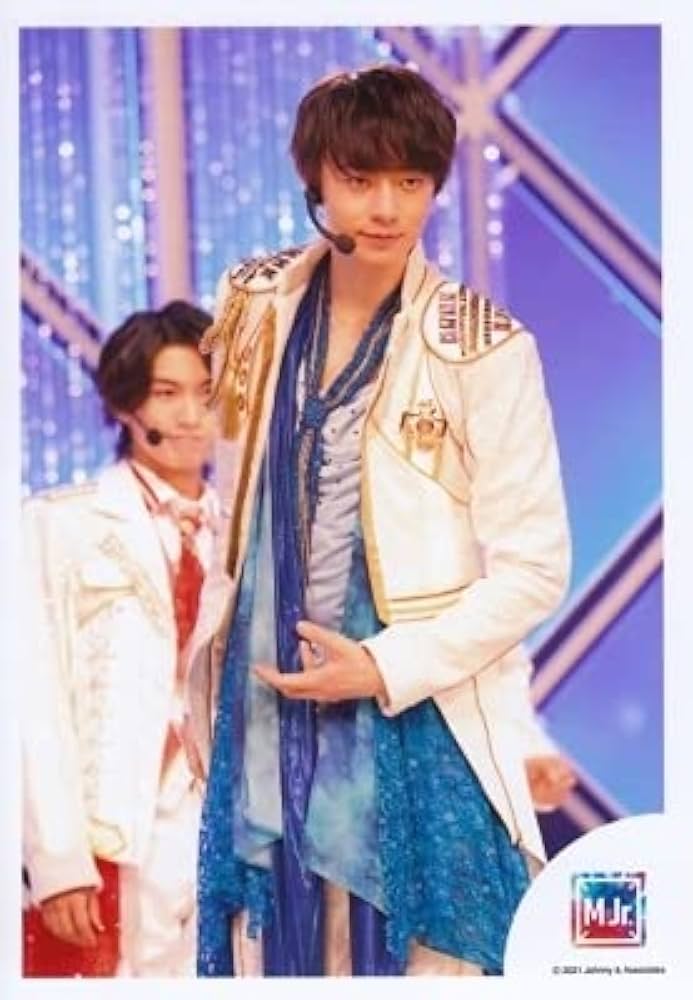 Amazon.co.jp: HiHi Jets 公式 生 写真（作間龍斗）MS00046 : ホーム