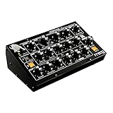 暖かいフィルターが魅力。アナログシンセサイザー Moog Minitaur