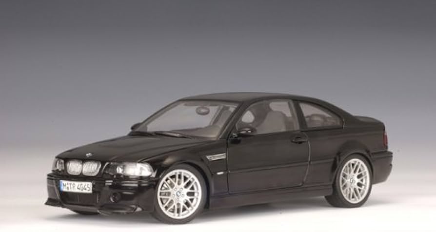 Amazon | AUTOart 1/18 BMW M3 CSL ( BLACK SAPPHIRE METALLIC ) 完成