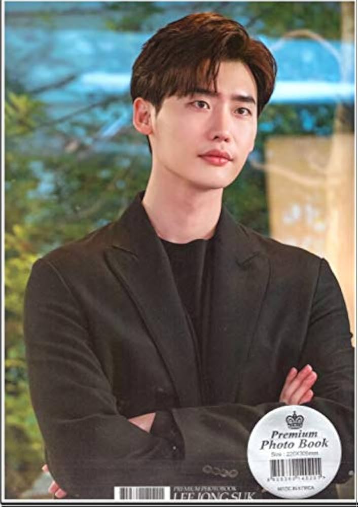 Amazon.co.jp: イ ジョンソク LeeJongSuk 【 写真集 Premium Photo