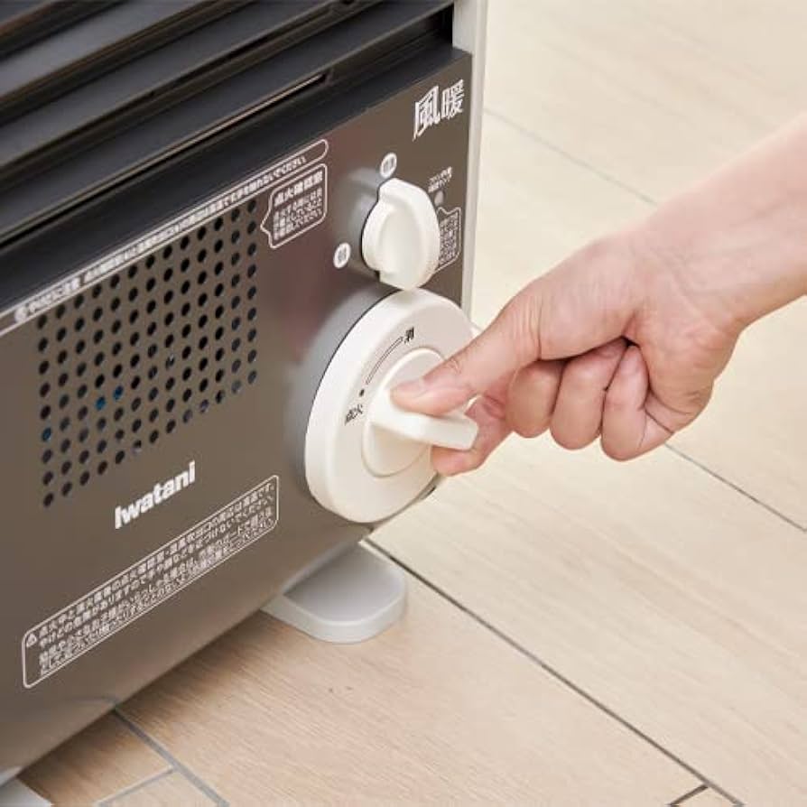 Amazon | Iwatani イワタニ カセットガス ストーブ 発電する ファン