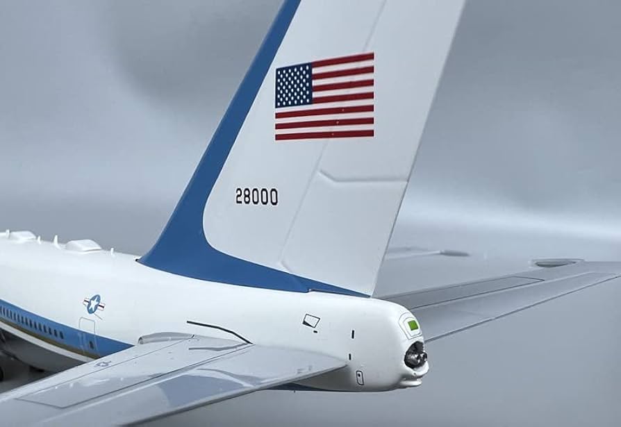 Amazon.com: Inflight USAF Air Force One for Boeing 747-200 VC-25A
