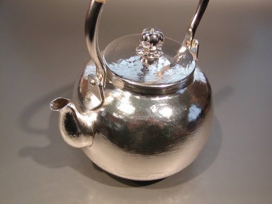 Amazon | 茶器・茶道具 銀瓶 丸型 湯沸 銀仕上、秀峰堂作、 | 佐藤大観