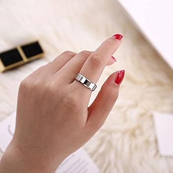 Amazon | [通用] bts リング メンバー大集合 名前 誕生日刻印 ビー