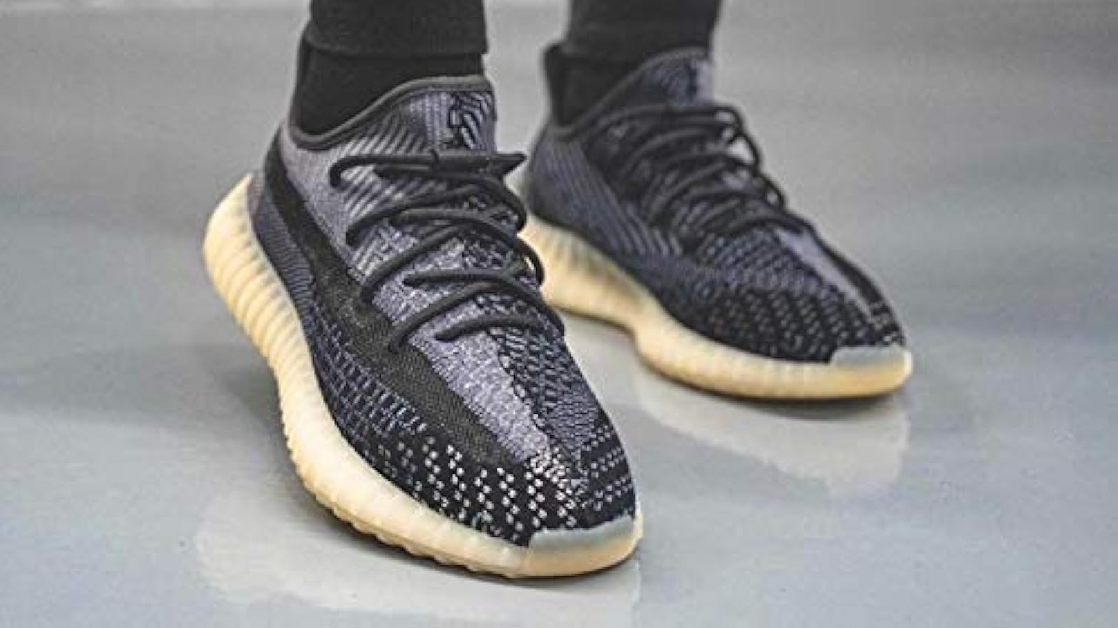 Amazon | [アディダス] イージー ブースト 350 V2 [YEEZY BOOST 350 V2