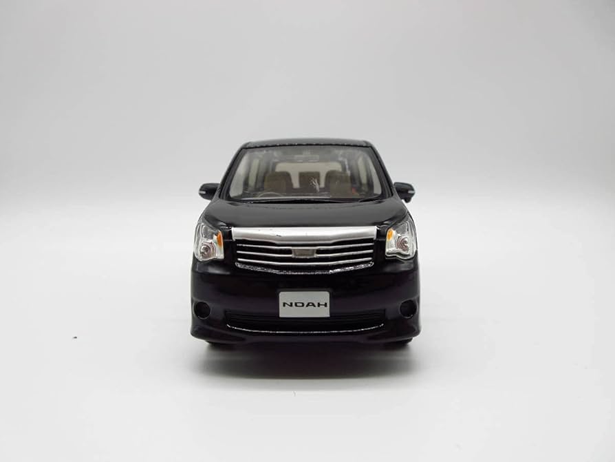 Amazon.co.jp: 1/30 トヨタ 2代目ノア 70系 ブラック カラーサンプル