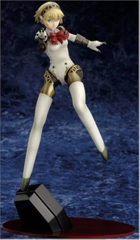 Amazon.co.jp: ペルソナ3 アイギス (1/8スケールPVC塗装済み完成品