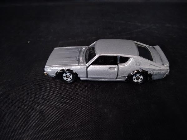 Amazon | トミカ No.82 ニッサン スカイライン 2000GT-X(シルバー