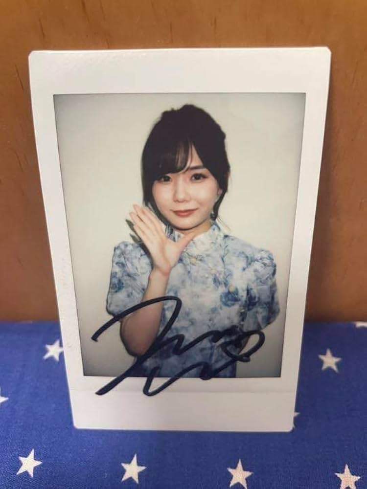 Amazon.co.jp: miru 坂道みる 直筆サイン入り チェキ 写真集 イベント
