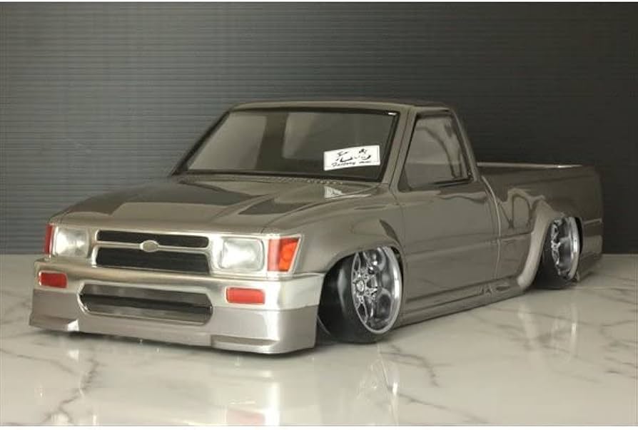 Amazon | Toyota ハイラックス(HILUX RN80)クリアボディセット(未塗装