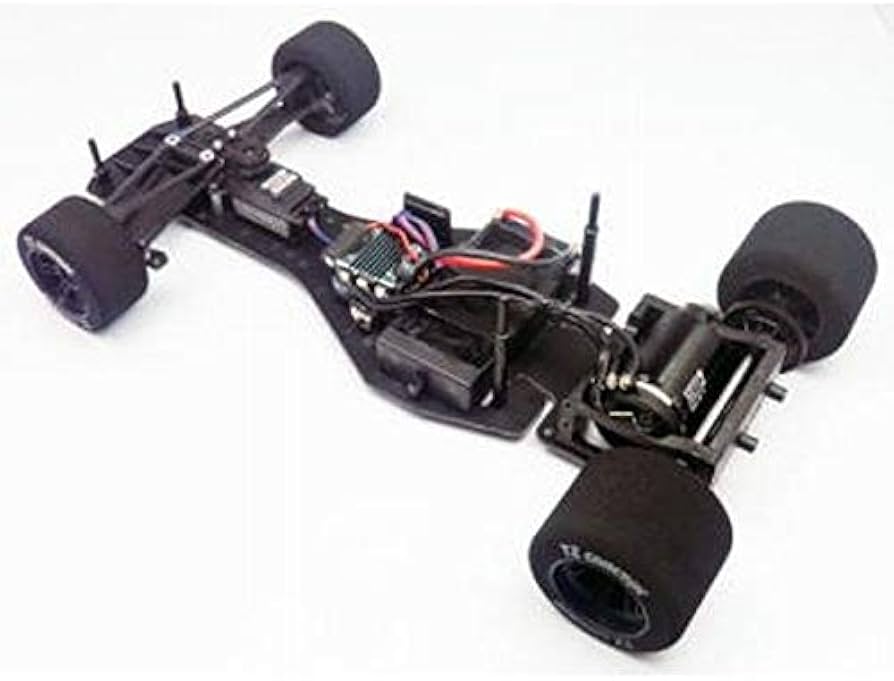 Amazon.co.jp: TRG FP2 ロイス ボディ付 1/10 2WD電動ラジコン組立