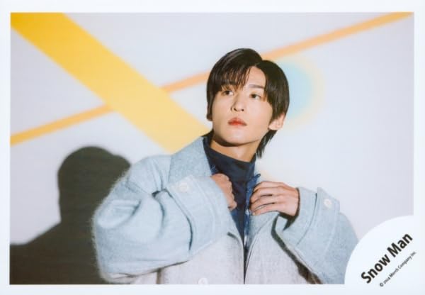 Amazon.co.jp: Snow Man 公式 生 写真（目黒蓮）SM03214 : おもちゃ