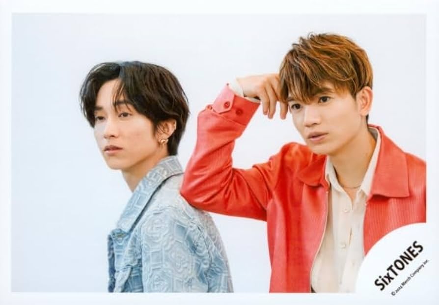 Amazon.co.jp: Six TONES 公式 生 写真（高地優吾・田中樹 ）ST01453