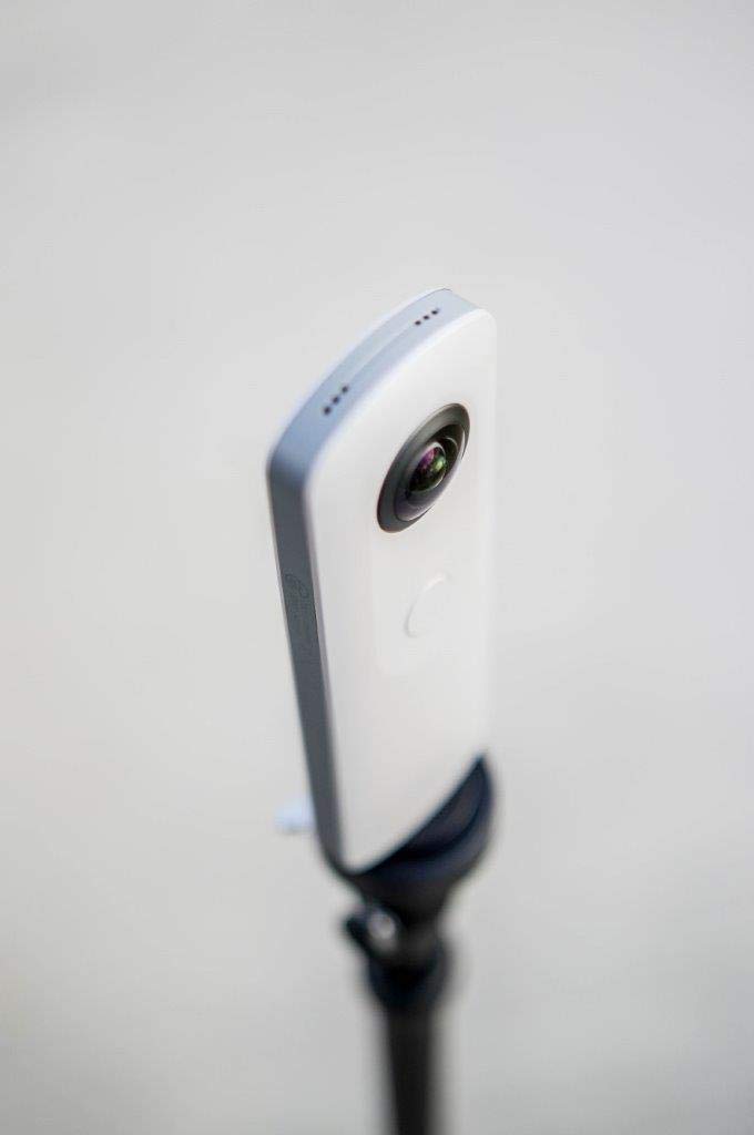 Amazon.com: Ricoh Theta SC 360° Video and Still Camera (White