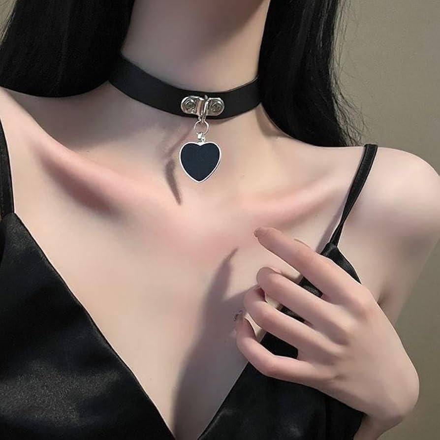 Amazon.co.jp: ハート チョーカー 黒 チャーム メンヘラ ゴシック