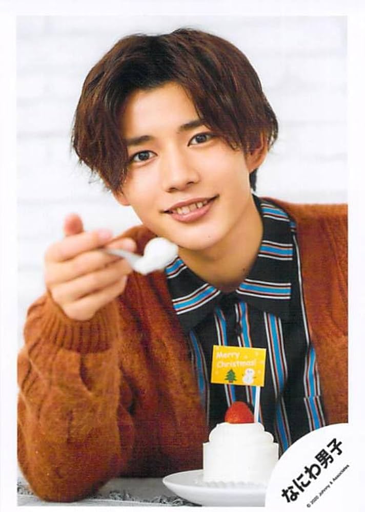 Amazon.co.jp: なにわ男子 長尾謙杜 公式写真 写真 フォト （スリーブ