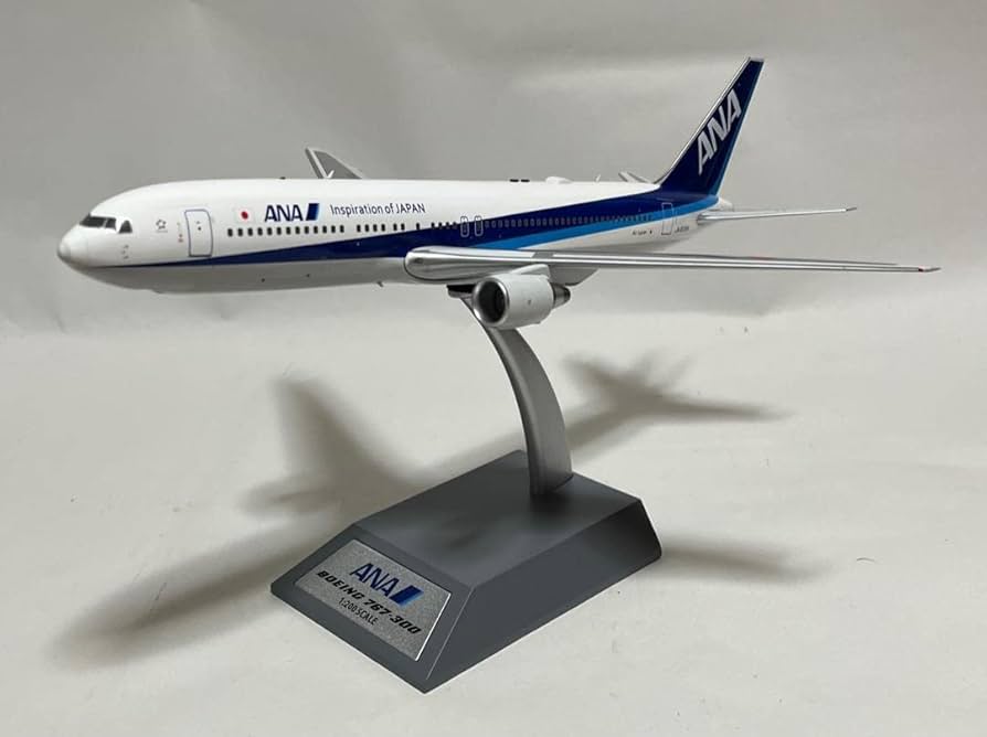 Amazon | ANA 飛行機模型 ANA B767-300 JA608A | プラモデル 通販