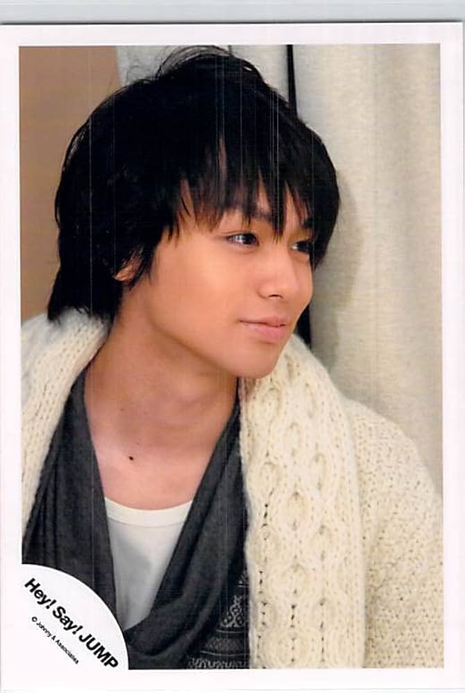 Amazon.co.jp: Hey!Say!Jump 公式写真・伊野尾慧 写真 フォト