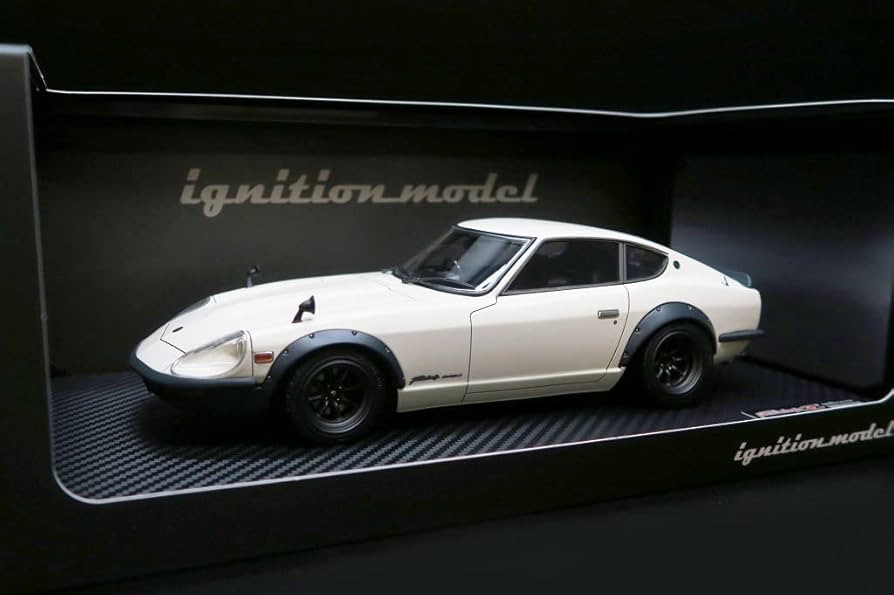 Amazon | イグニッションモデル 1/18 日産 フェアレディ 240ZG (HS30