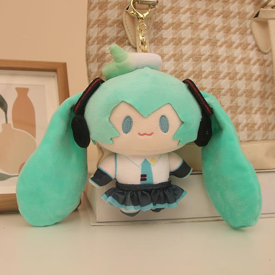 Amazon.co.jp: 初音 ぬいぐるみ ミク キーホルダー付き 人形 15cm