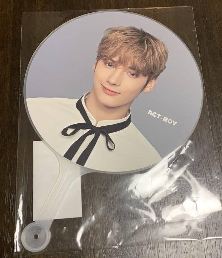 Amazon.co.jp: TXT ACT:BOY 団扇(公式)(ヒュニンカイ)1枚 : おもちゃ
