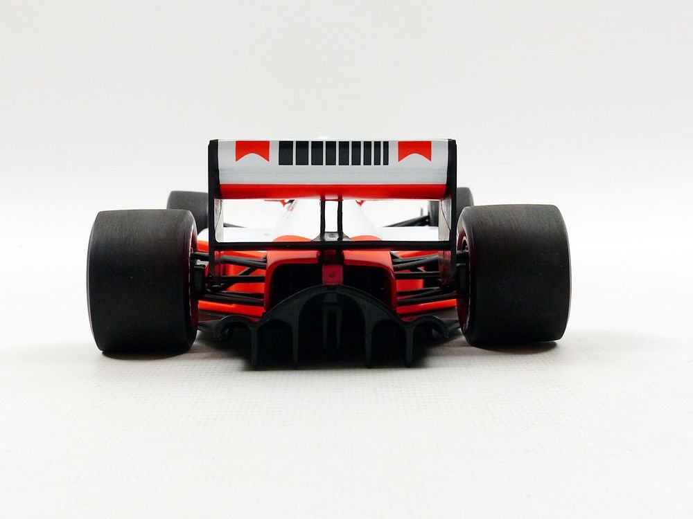 Amazon.co.jp: ☆ ミニチャンプス 1/18 マクラーレン ホンダ MP4-5B