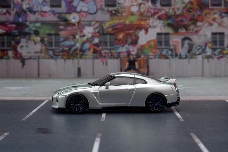 Amazon | MOTORHELIX 1/64 ニッサン GT-R (R35) 50th Anniversary