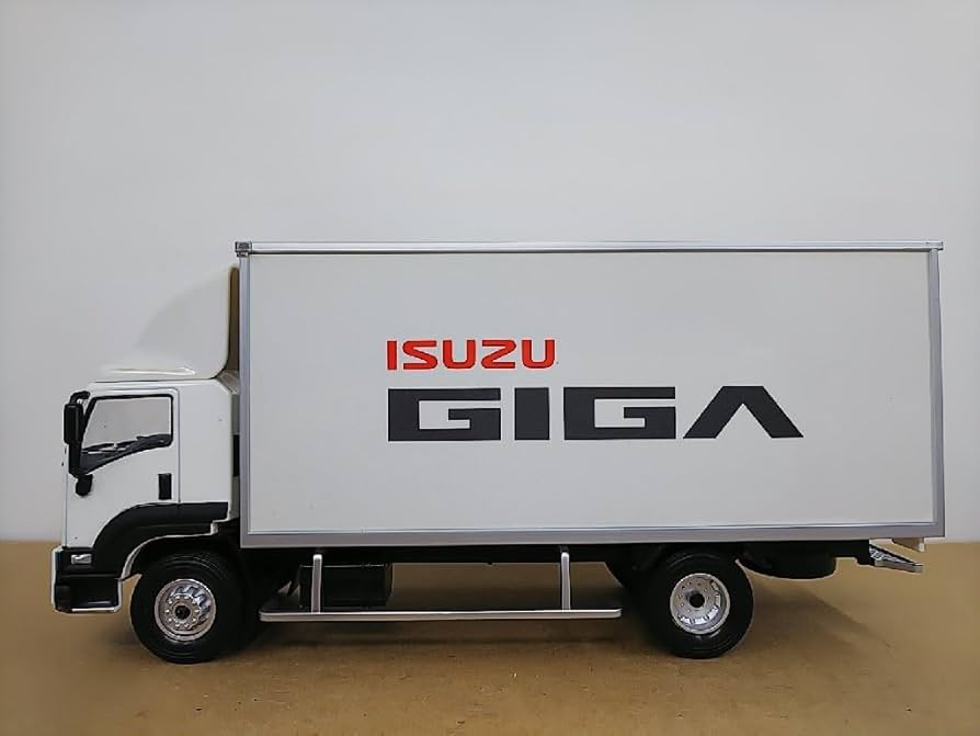 Amazon | □ディーラー ISUZUいすゞ GIGAギガ 1/43 MEDIUM-DUTY TRUCK