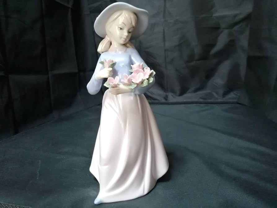 Amazon.co.jp: 自宅保管 ロイヤルレオ 花束を持つ女性 陶器人形 陶製