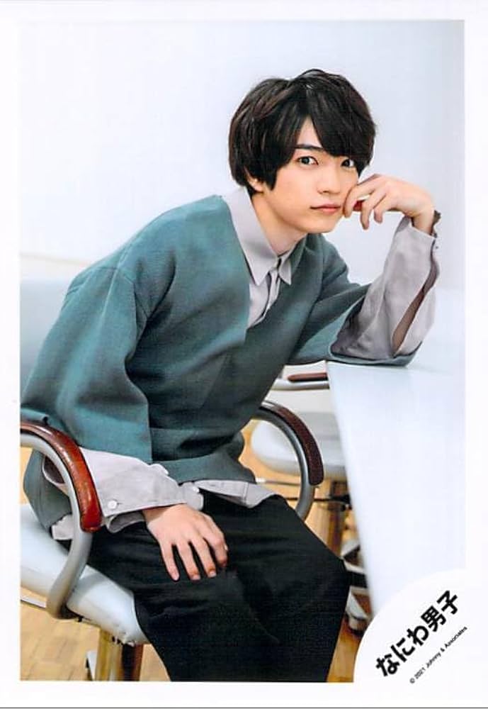 Amazon.co.jp: なにわ男子 西畑大吾 公式写真 写真 フォト （スリーブ