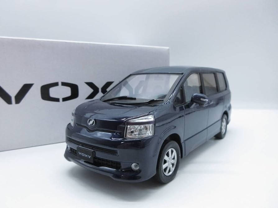 Amazon | 1/24 ミニカー ヴォクシー VOXY 70系 前期 非売品 カラー