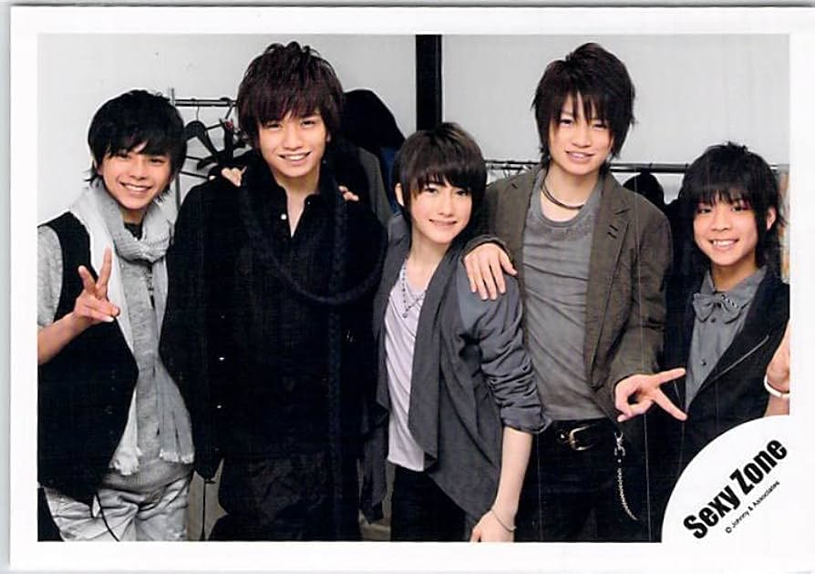 Amazon | SexyZone セクゾ 集合 公式写真 写真 フォト （スリーブ入り
