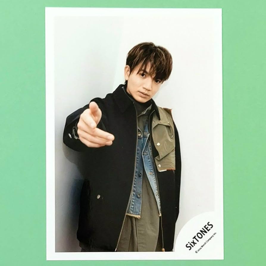 Amazon.co.jp: SixTONES VVS グッズオフショット 公式写真 高地優吾