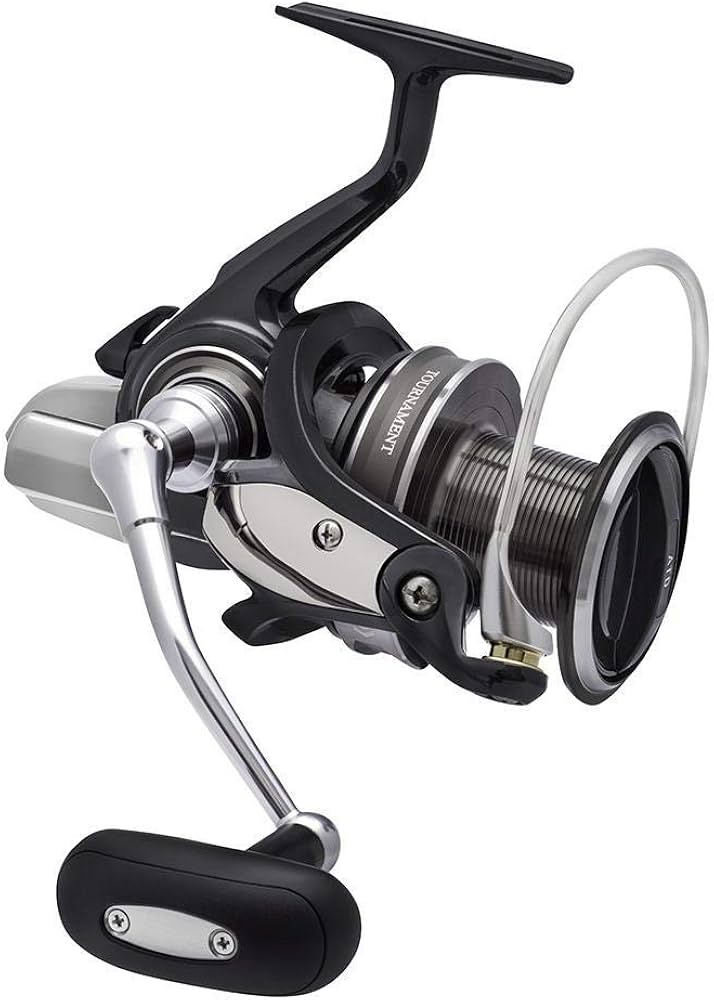 Amazon | ダイワ(DAIWA) スピニングリール(投げ・遠投) 17