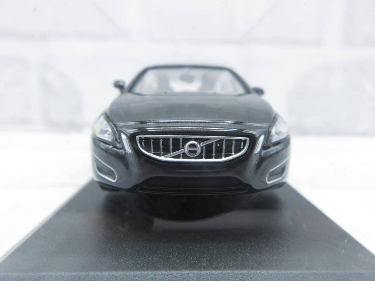 Amazon | ミニカー 1/43 ボルボ V60 ブラック ディーラー正規品 モデル