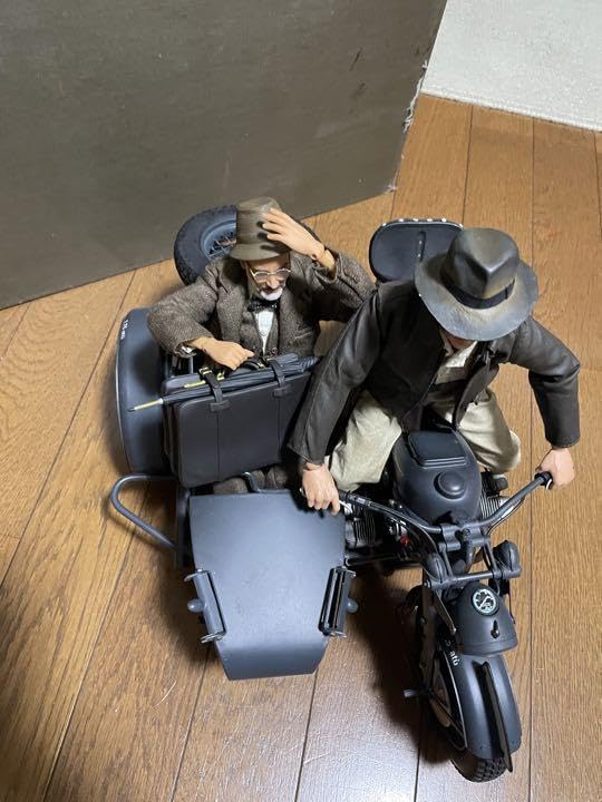 インディ・ジョーンズ／最後の聖戦』 サイドカーシーン再現フィギュア