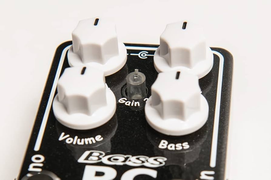 Amazon | Xotic エキゾチック エフェクター ベース用ブースター Bass