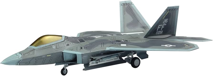 Amazon | プラッツ 1/144 アメリカ空軍 戦闘機 F-22A ラプター 嘉手納