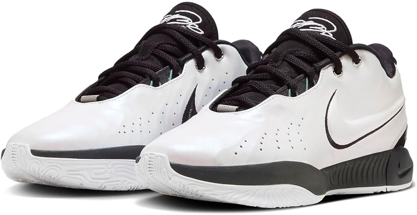 Amazon | [ナイキ] レブロン 21 