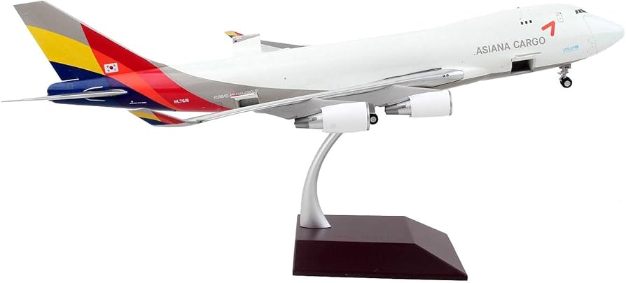 Amazon.com: GeminiJets Asiana Cargo Boeing 747-400F HL7616; Scale
