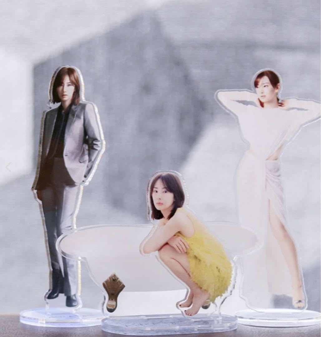 Amazon.co.jp: 北川景子 20周年オリジナル アクスタ3種類 : ホーム