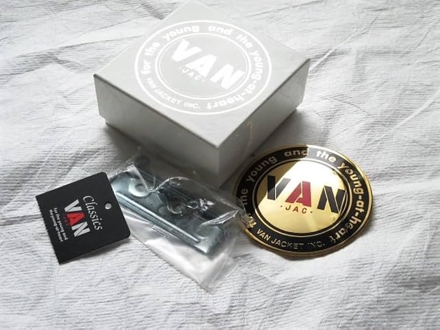Amazon.co.jp: VAN JAC ヴァンヂャケット 丸VAN カーバッジ 限定カラー