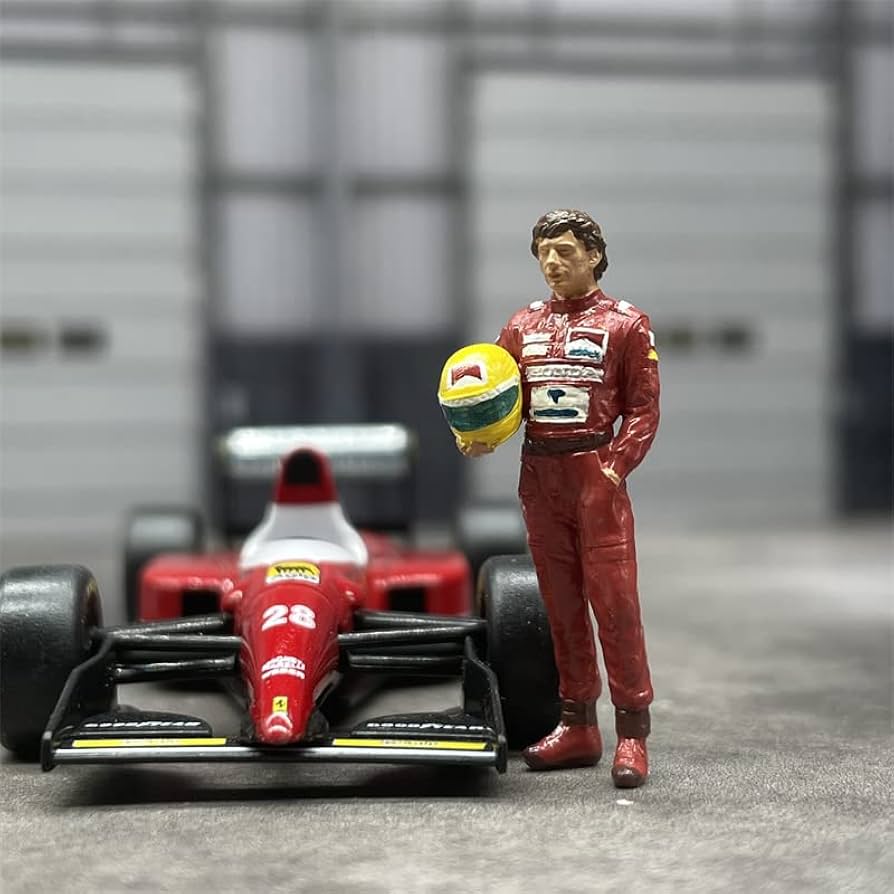 Amazon | 1/64スケール アイルトンセナフィギュアとF1レーシングカー