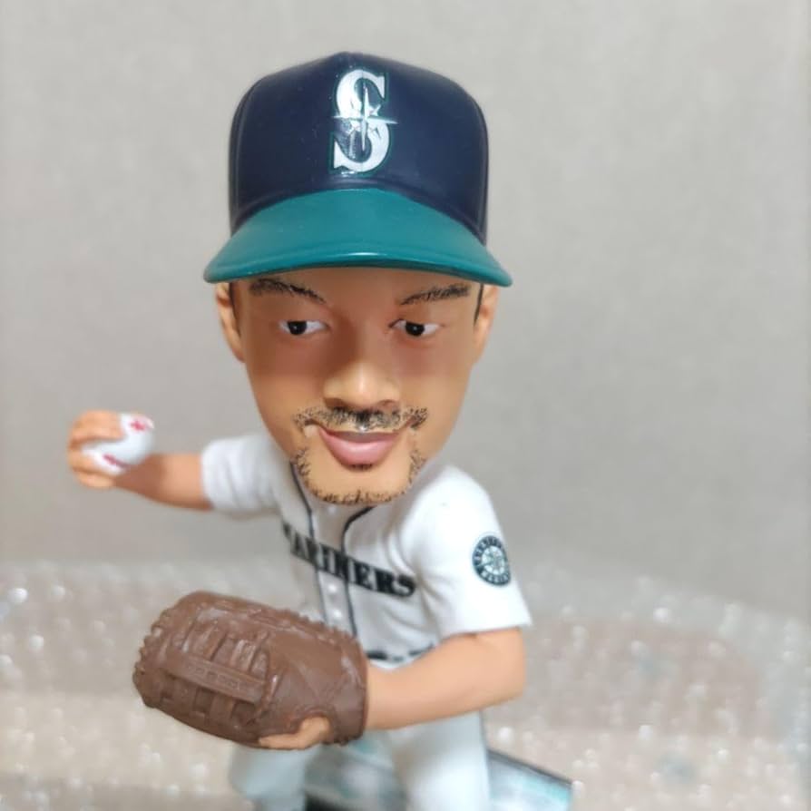 Amazon.co.jp: FOREVER 5000体 イチロー バブルヘッド ボブルヘッド