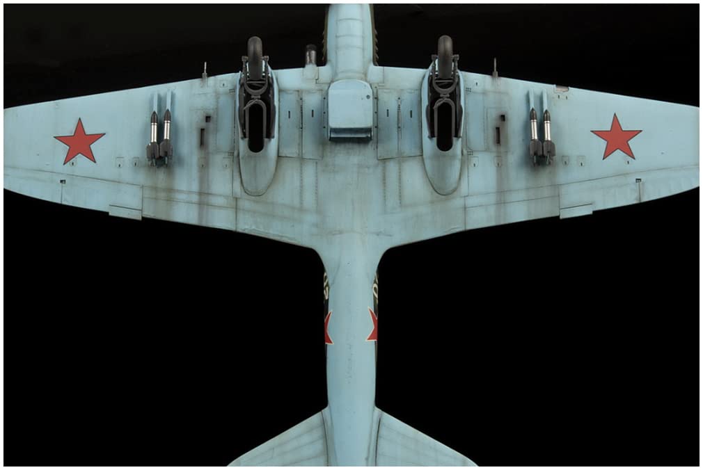 Amazon | ズベズダ 1/48 ソ連空軍 IL-2 シュトルモビク 複座型攻撃機