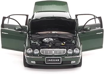 Amazon | △金属製！Green！限定品！Almost Real 1/18 JAGUAR ジャガー