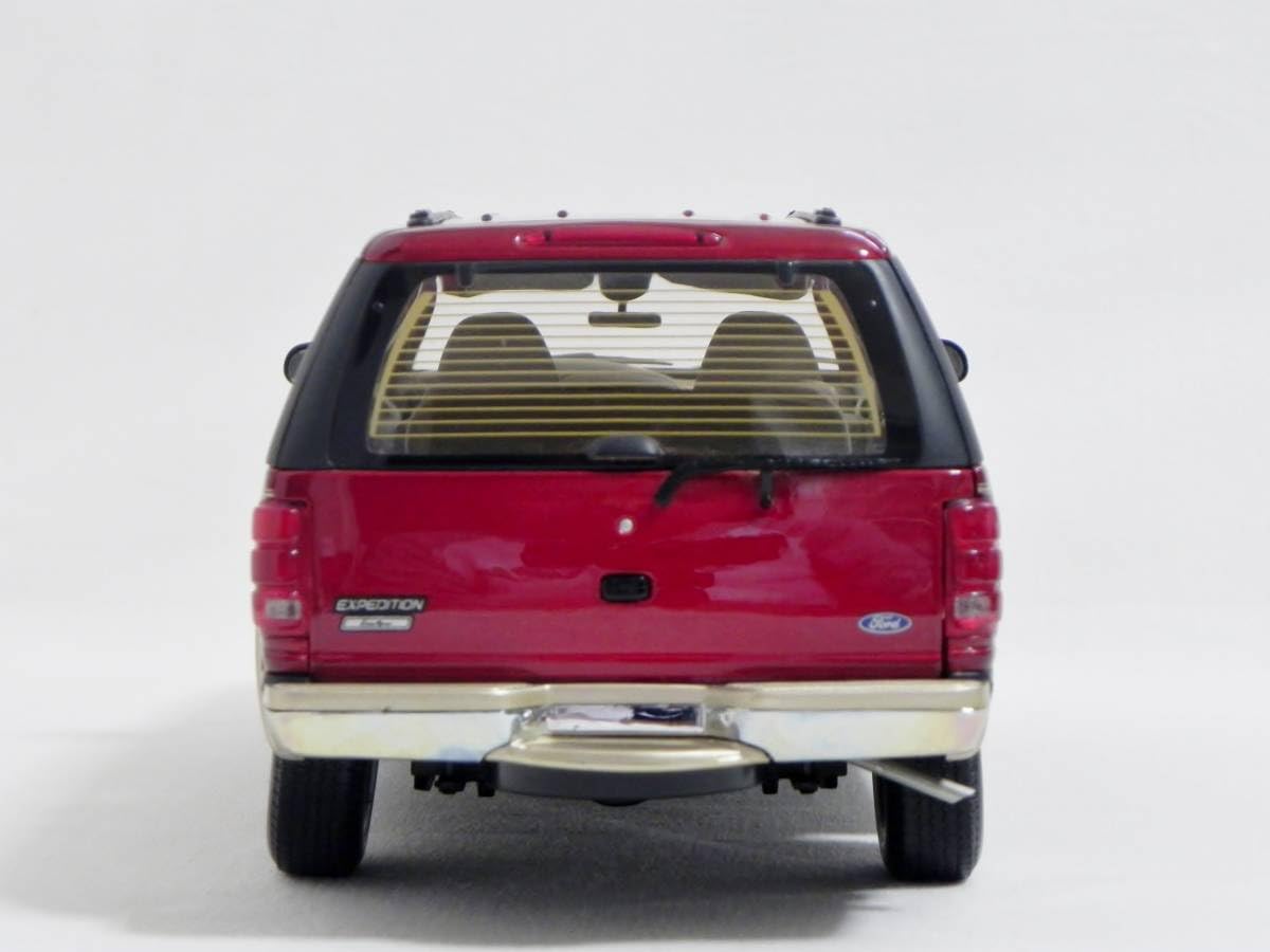 Amazon | UT 1/18 フォード エクスペディション エディバウアー レッド