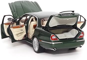 Amazon | △金属製！Green！限定品！Almost Real 1/18 JAGUAR ジャガー