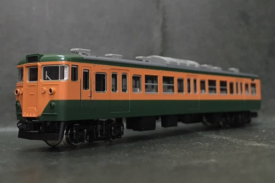 Amazon.co.jp: TOMIX クハ111-2000 トイレあり (92710 113系2000番台